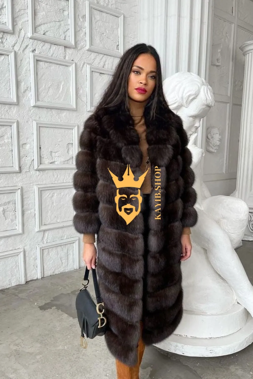 Luxury Tiger-Striped Raccoon Fur Short Coat - Stay Stylish and Warm with Oversized Sleeves