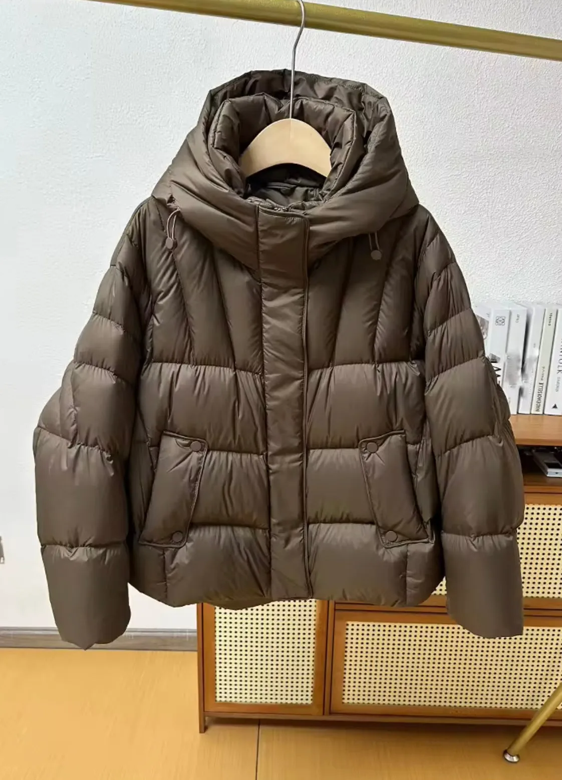 Ultimate Comfort: Women's Hooded Duck Down Jacket